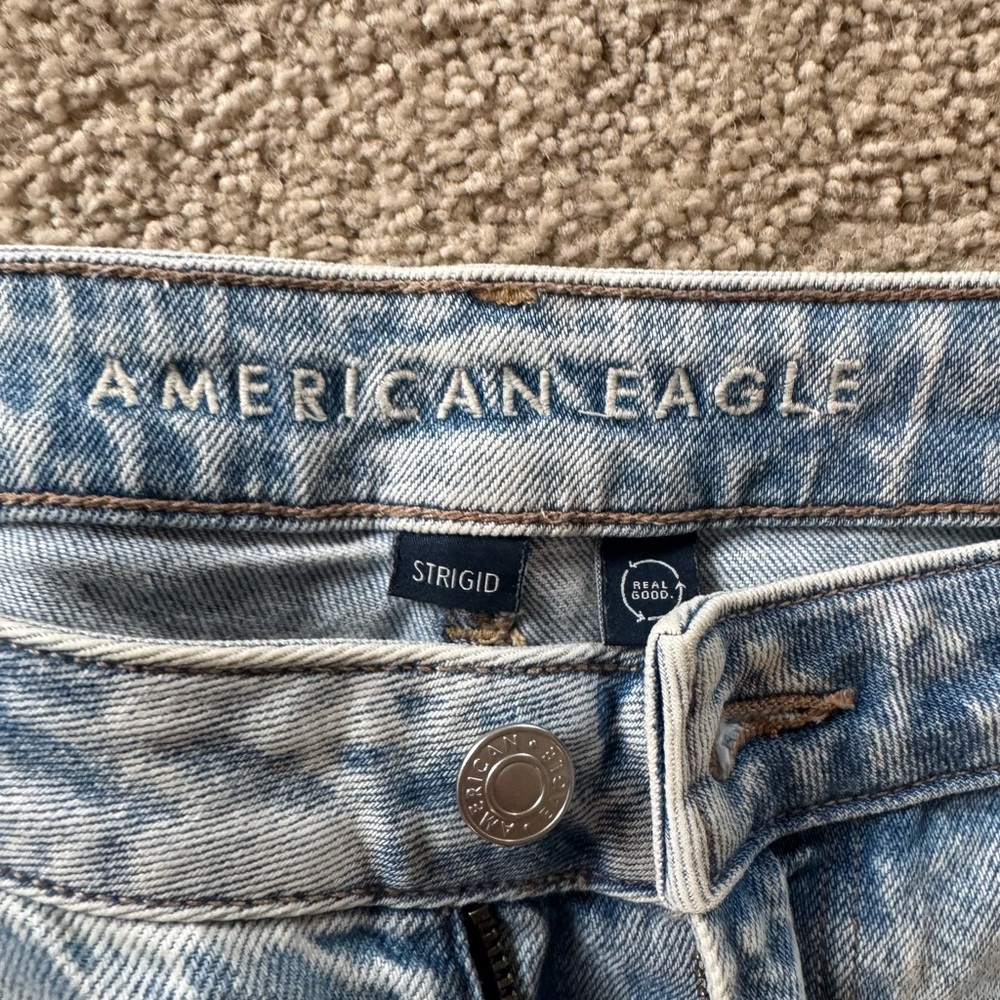 American Eagle Outfitters Light Blue Strigid  Jeans Extra Long - Picture 2 of 3